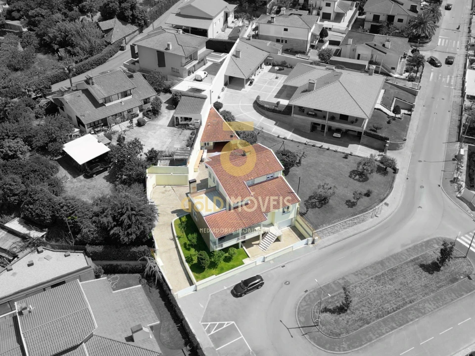 Moradia T4 para Venda em Vila Cova da Lixa e Borba de Godim Foto 37