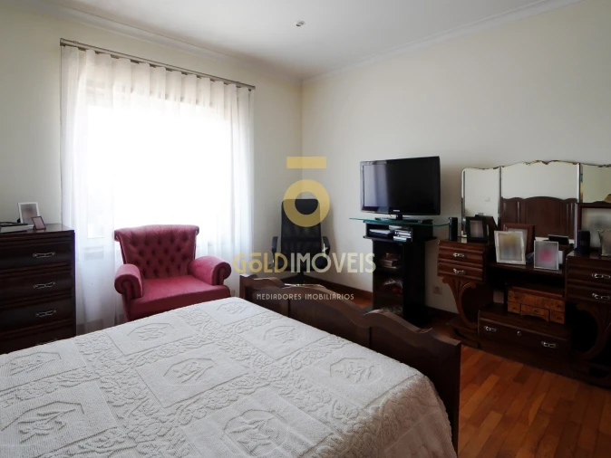 Moradia T4 para Venda em Vila Cova da Lixa e Borba de Godim Foto 13