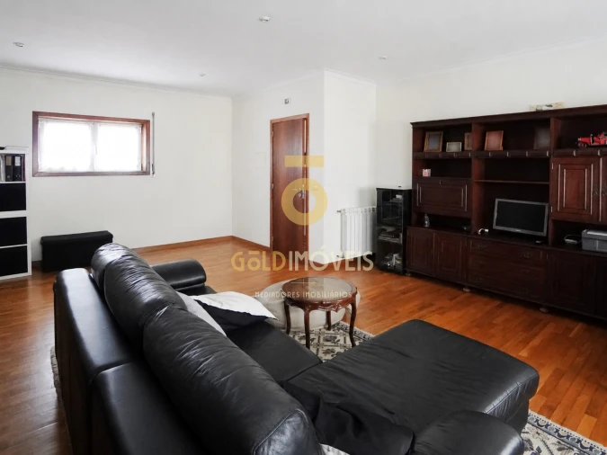 Moradia T4 para Venda em Vila Cova da Lixa e Borba de Godim Foto 26