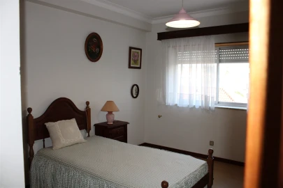 Apartamento T3 para Arrendamento em Sé Nova, Santa Cruz, Almedina e São Bartolomeu