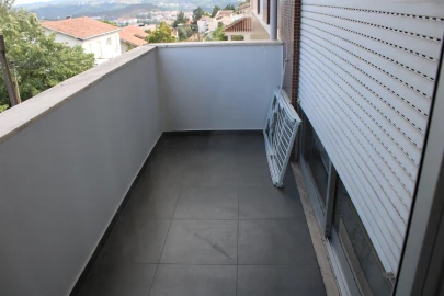 Apartamento T3 para Arrendamento em Sé Nova, Santa Cruz, Almedina e São Bartolomeu