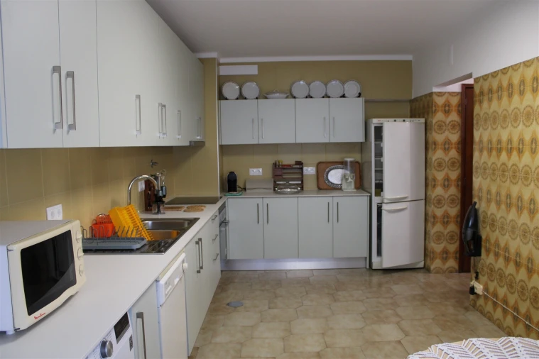 Apartamento T3 para Arrendamento em Sé Nova, Santa Cruz, Almedina e São Bartolomeu Foto 14