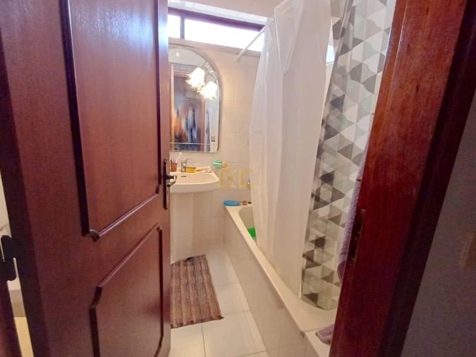 Apartamento T2 para Venda em Buarcos Foto 11