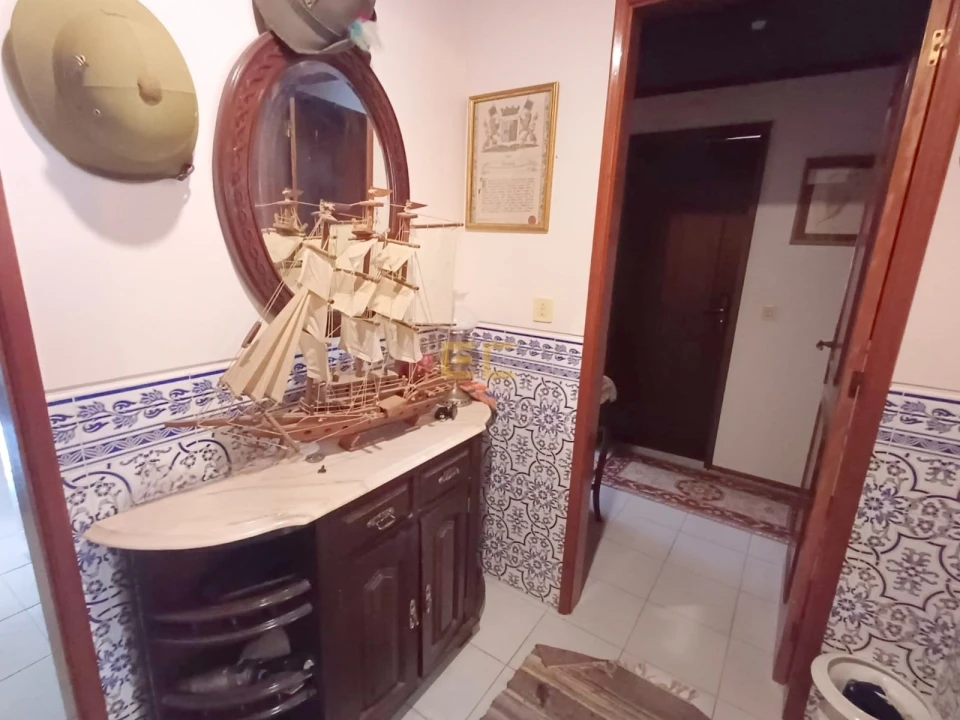 Apartamento T2 para Venda em Buarcos Foto 2