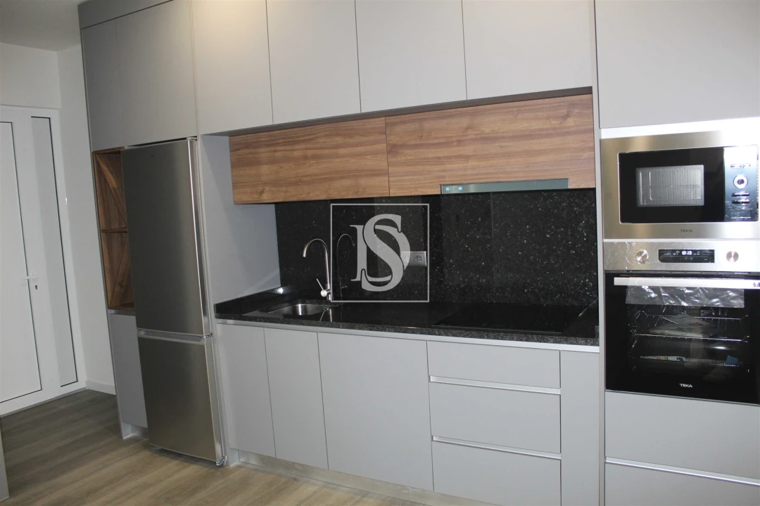 Apartamento T1 para Venda em Amarante (São Gonçalo), Madalena, Cepelos e Gatão Foto 3