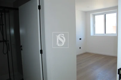 Apartamento T2 para Venda em Vila Cova da Lixa e Borba de Godim