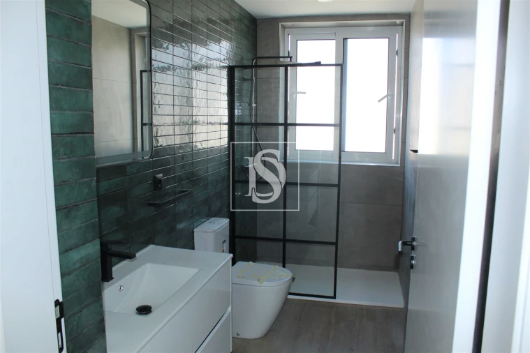 Apartamento T2 para Venda em Vila Cova da Lixa e Borba de Godim Foto 3