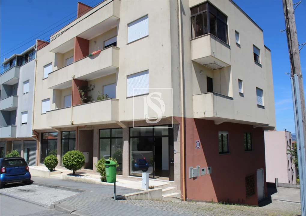 Apartamento T2 para Venda em Vila Cova da Lixa e Borba de Godim Foto 1