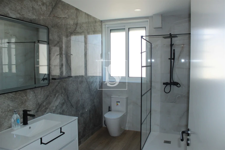 Apartamento T2 para Venda em Vila Cova da Lixa e Borba de Godim Foto 9