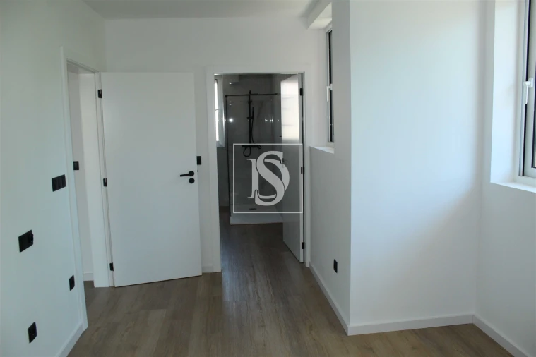 Apartamento T2 para Venda em Vila Cova da Lixa e Borba de Godim Foto 10