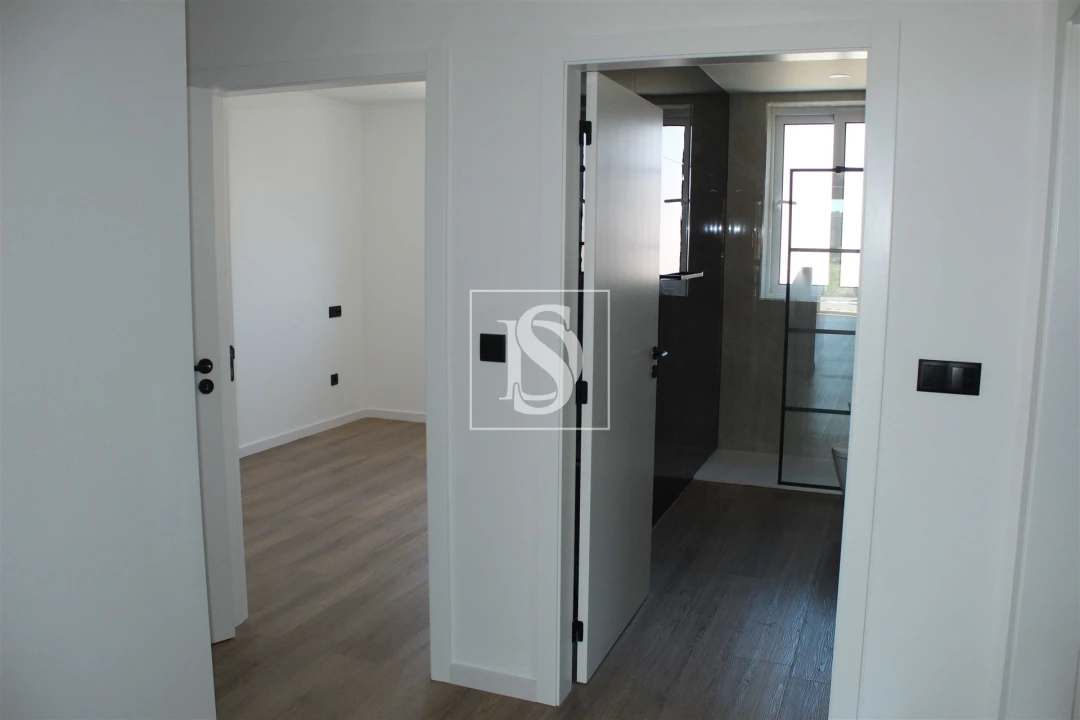 Apartamento T2 para Venda em Vila Cova da Lixa e Borba de Godim Foto 5