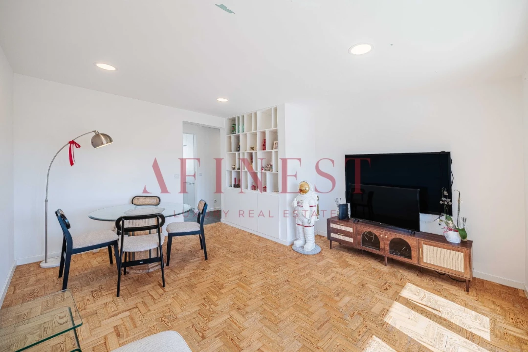 Apartamento T2 para Venda em Alcabideche Foto 2