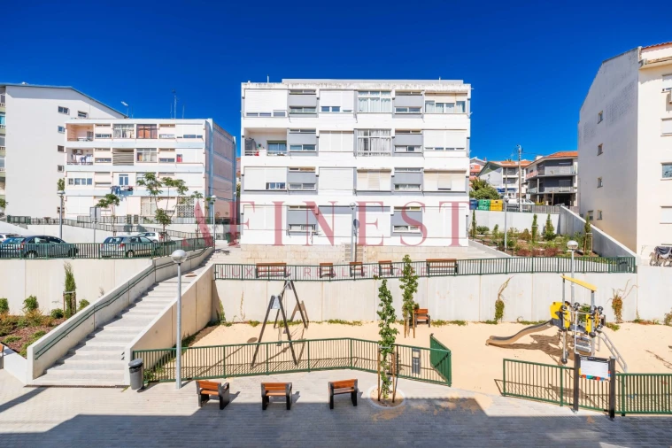 Apartamento T2 para Venda em Alcabideche Foto 36