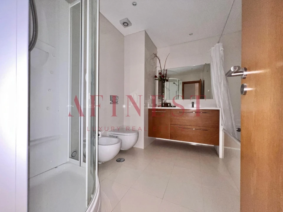 Apartamento T4 para Arrendamento em Santa Maria e São Miguel, São Martinho, São Pedro Penaferrim Foto 30