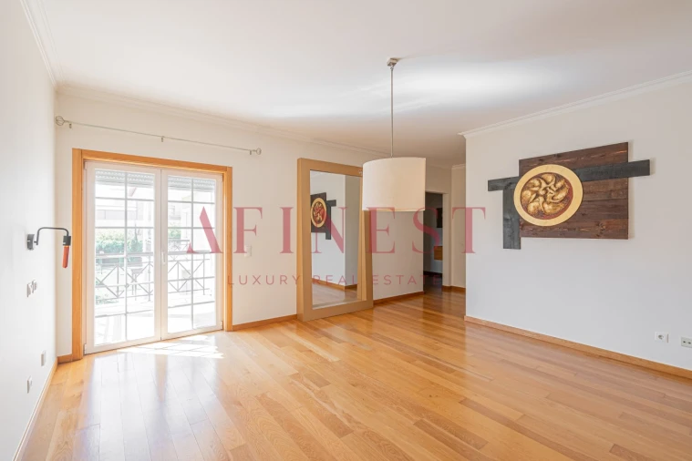 Apartamento T4 para Arrendamento em Santa Maria e São Miguel, São Martinho, São Pedro Penaferrim Foto 19
