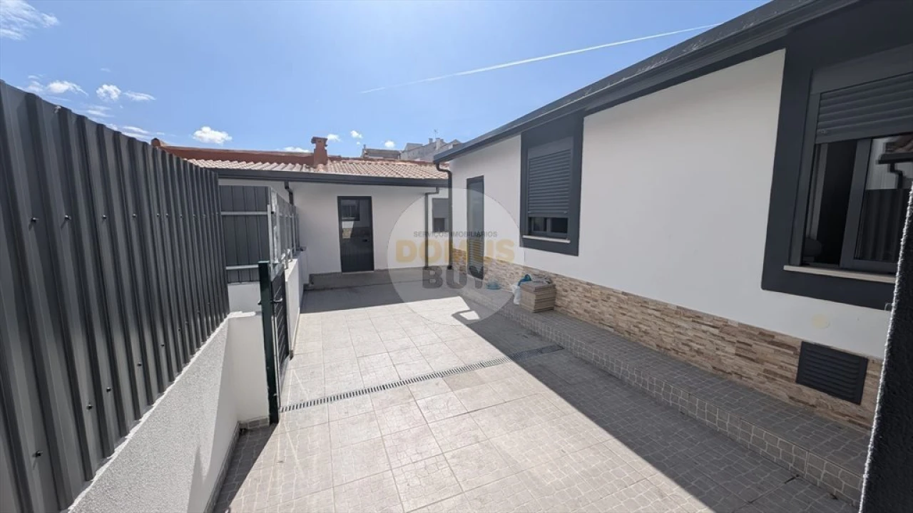 Moradia T2 para Venda em Baixa da Banheira e Vale da Amoreira Foto 16