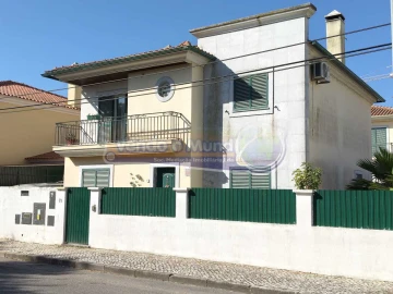 Moradia T4 para Venda em Benavente