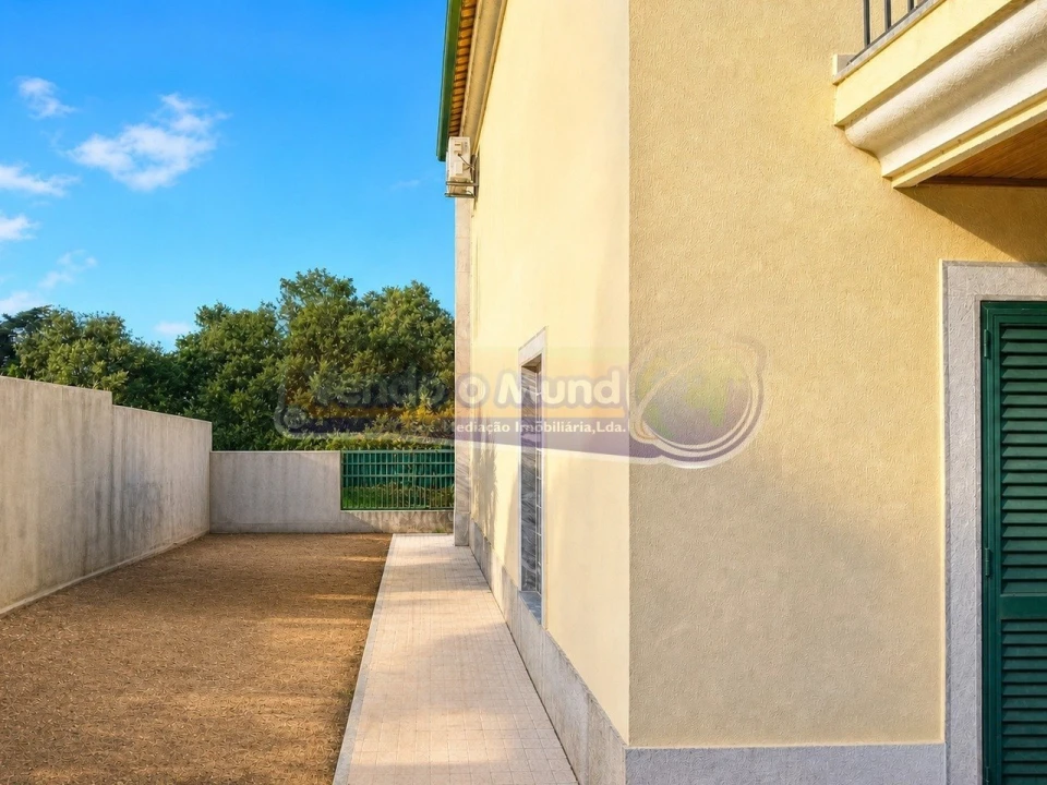 Moradia T4 para Venda em Benavente Foto 15