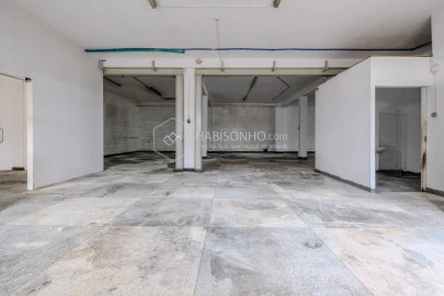 Armazém para Venda em Matosinhos e Leça da Palmeira