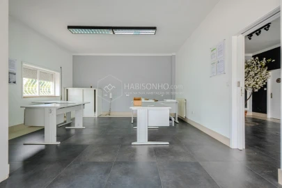 Loja para Arrendamento em Muro