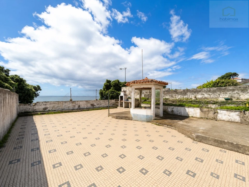 Moradia T7 para Venda em Ponta Delgada (São Pedro) Foto 18