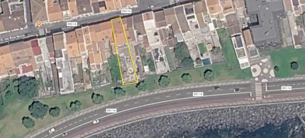 Moradia T7 para Venda em Ponta Delgada (São Pedro)