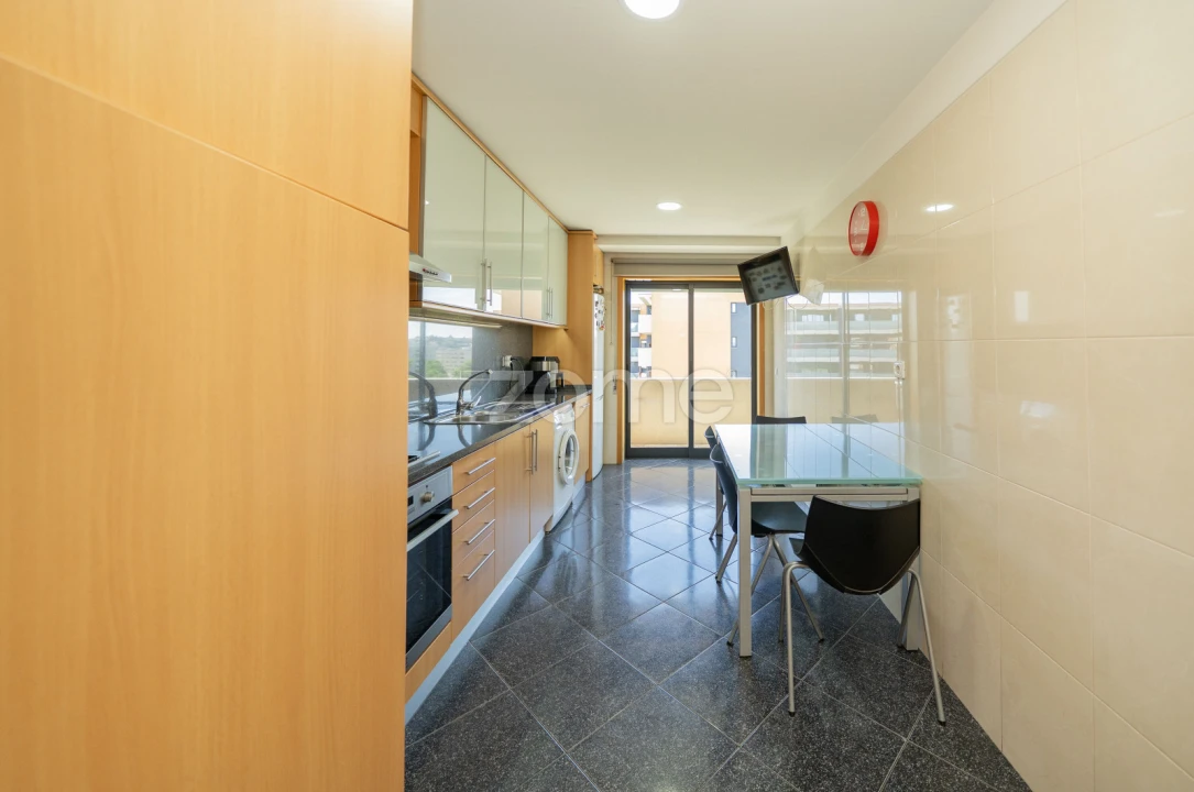 Apartamento T3 para Venda em Ferreiros e Gondizalves Foto 30