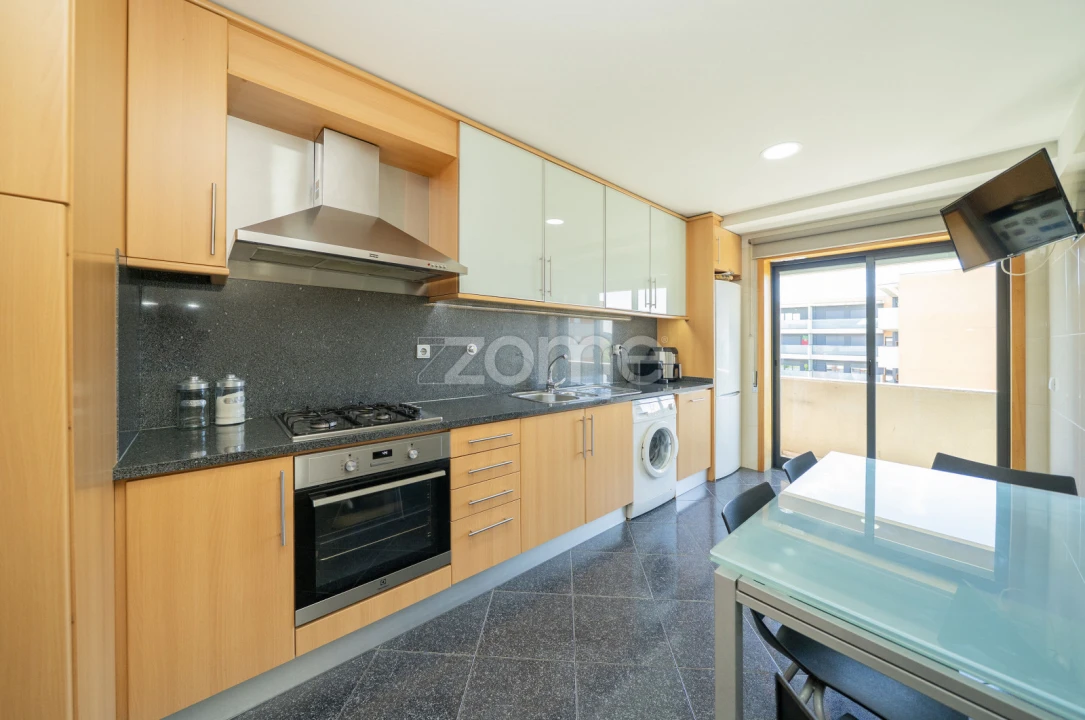 Apartamento T3 para Venda em Ferreiros e Gondizalves Foto 7