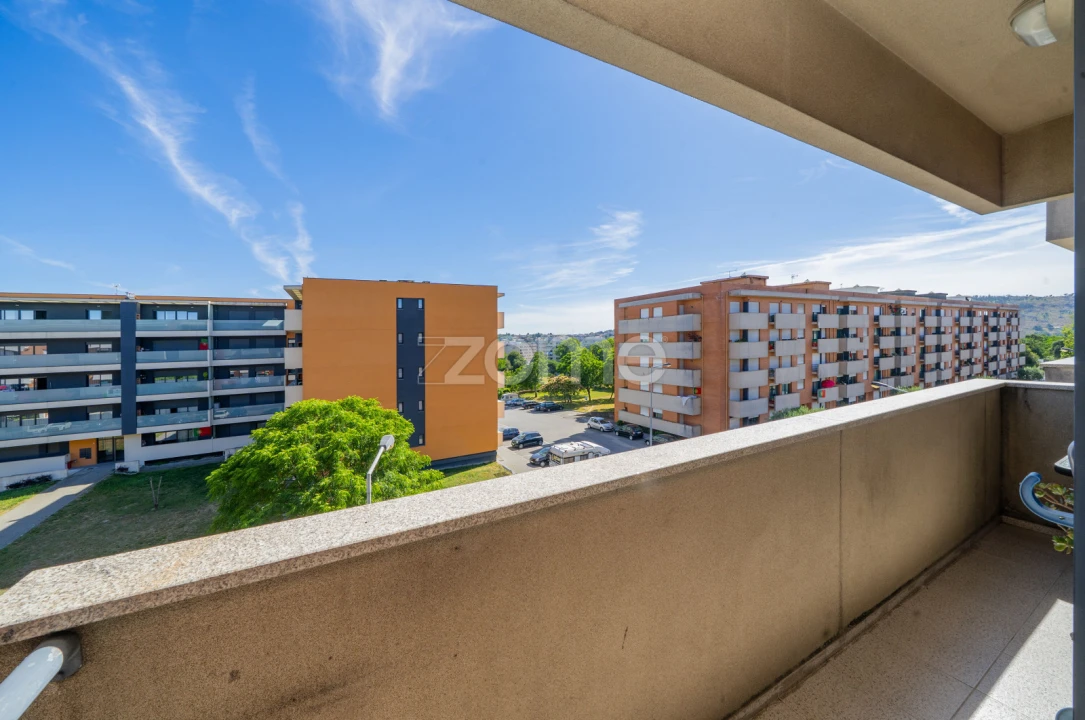 Apartamento T3 para Venda em Ferreiros e Gondizalves Foto 32