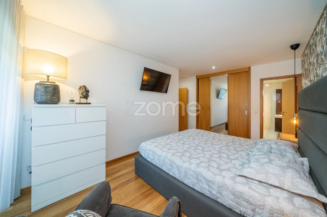 Apartamento T3 para Venda em Ferreiros e Gondizalves Foto 41