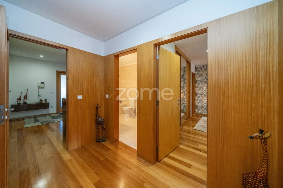 Apartamento T3 para Venda em Ferreiros e Gondizalves Foto 9