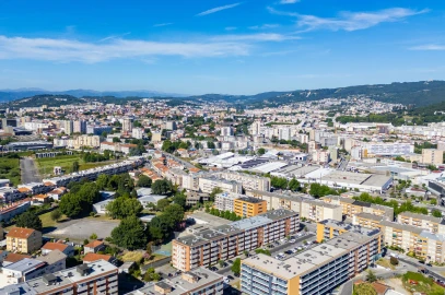 Apartamento T3 para Venda em Ferreiros e Gondizalves