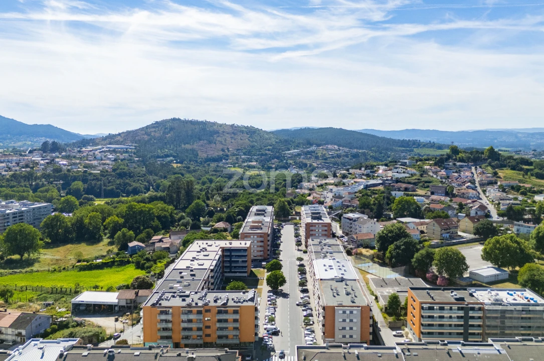 Apartamento T3 para Venda em Ferreiros e Gondizalves Foto 51