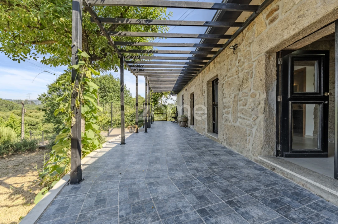 Moradia T3 para Venda em Sabariz Foto 1