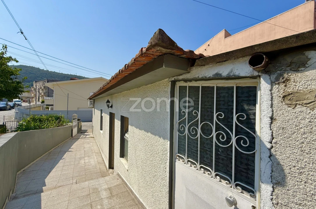 Moradia T2 para Venda em Vilarinho Foto 19