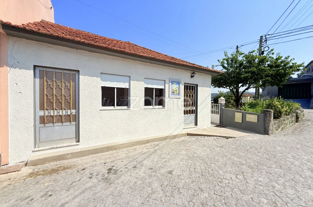 Moradia T2 para Venda em Vilarinho Foto 3