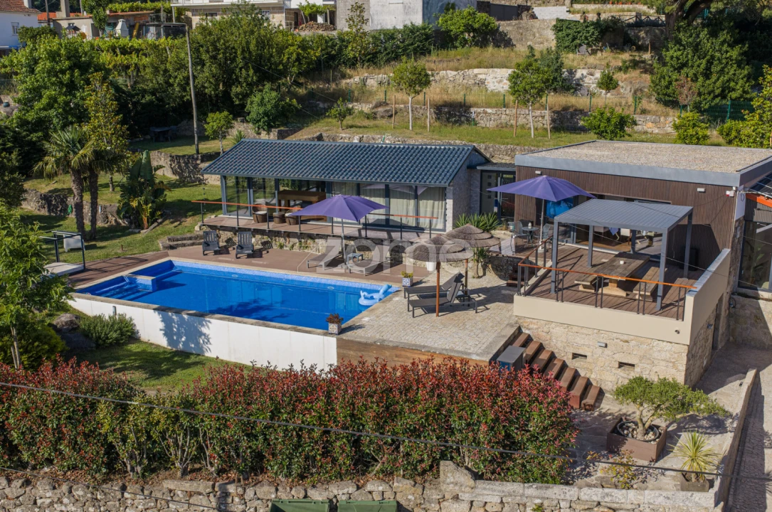 Moradia T4 para Venda em Vila Nova de Cerveira e Lovelhe Foto 2
