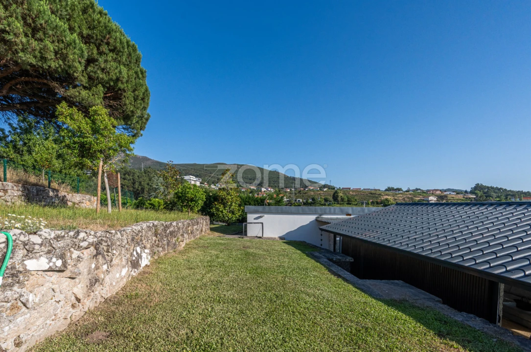 Moradia T4 para Venda em Vila Nova de Cerveira e Lovelhe Foto 51
