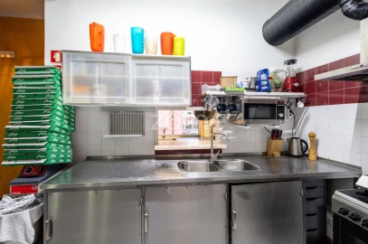 Negócio para Venda em Cacém e São Marcos
