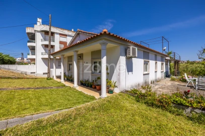 Moradia T4 para Venda em Marrazes e Barosa