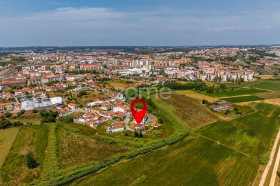 Moradia T4 para Venda em Marrazes e Barosa