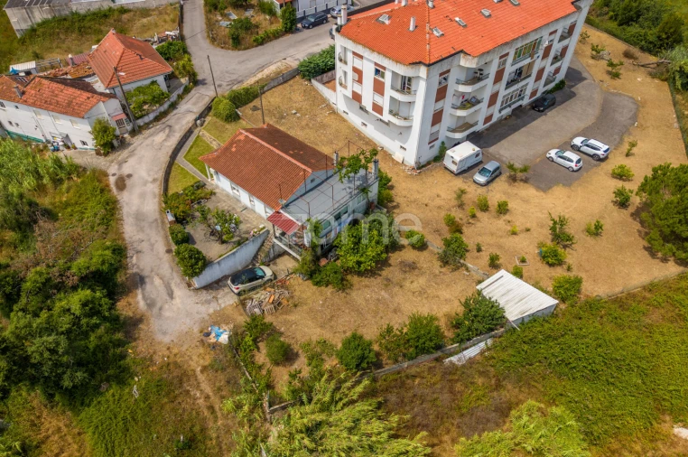 Moradia T4 para Venda em Marrazes e Barosa Foto 46