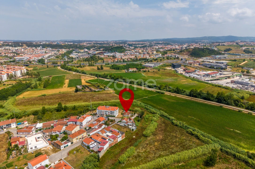 Moradia T4 para Venda em Marrazes e Barosa Foto 54