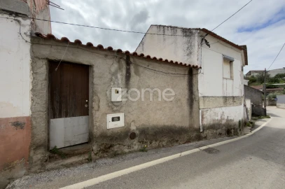 Moradia T1 para Venda em Eiras e São Paulo de Frades