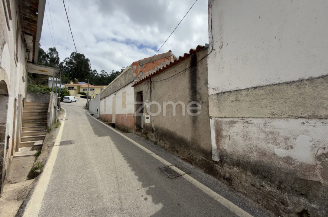 Moradia T1 para Venda em Eiras e São Paulo de Frades Foto 4