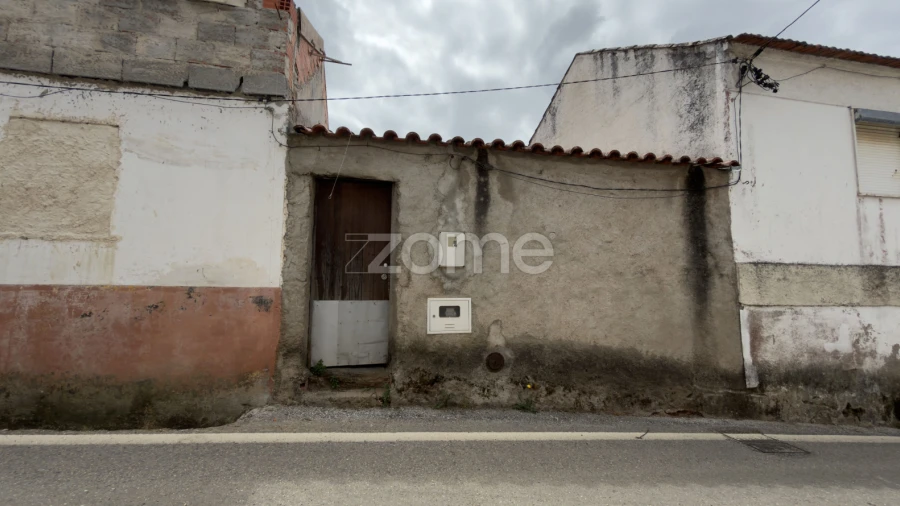 Moradia T1 para Venda em Eiras e São Paulo de Frades