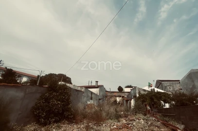 Terreno para Venda em Antuzede e Vil de Matos