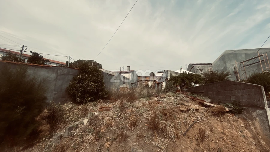 Terreno para Venda em Antuzede e Vil de Matos