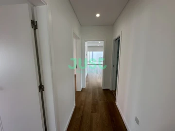 Moradia T3 para Venda em Fernao Ferro