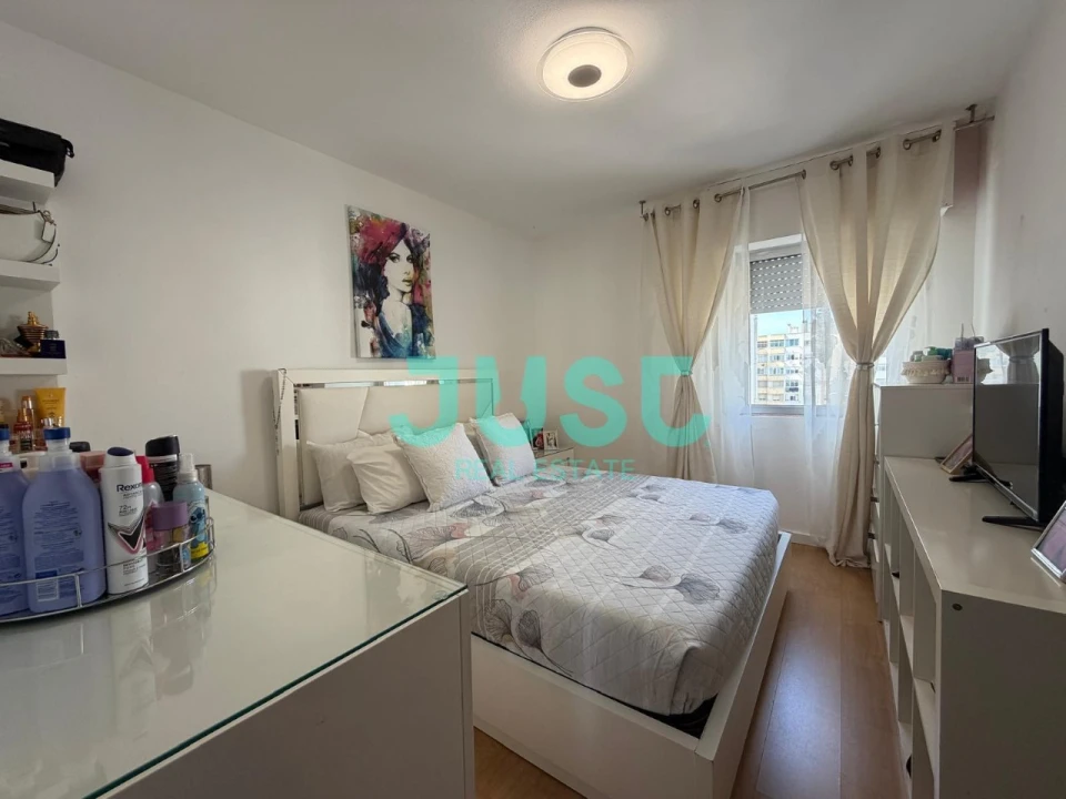 Apartamento T2 para Venda em Laranjeiro e Feijó Foto 12